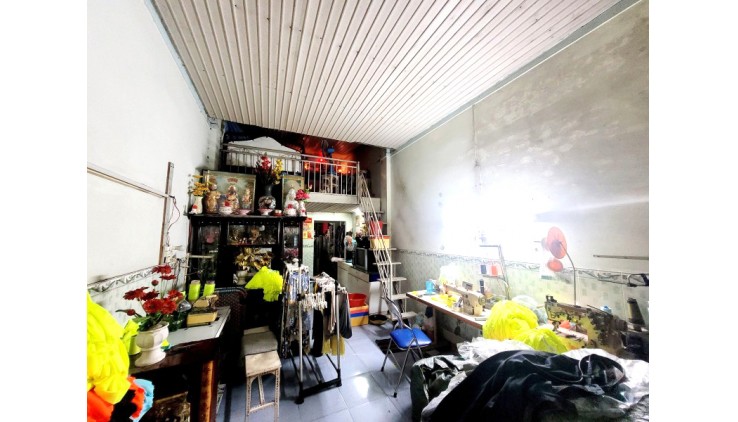 Bán Nhà Hẻm Xe Hơi 70m2 Chỉ Hơn 3 tỷ Gần Chợ Tam Hà Tam Phú Thủ Đức Siêu Rẻ